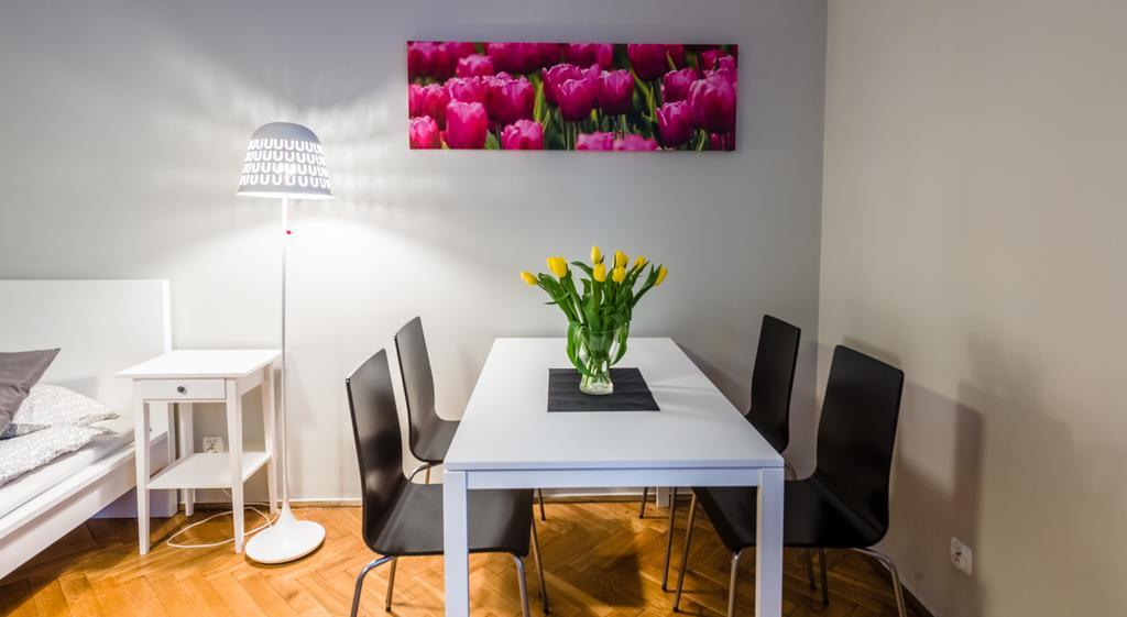 Sereno Apartments Cracovie Chambre photo